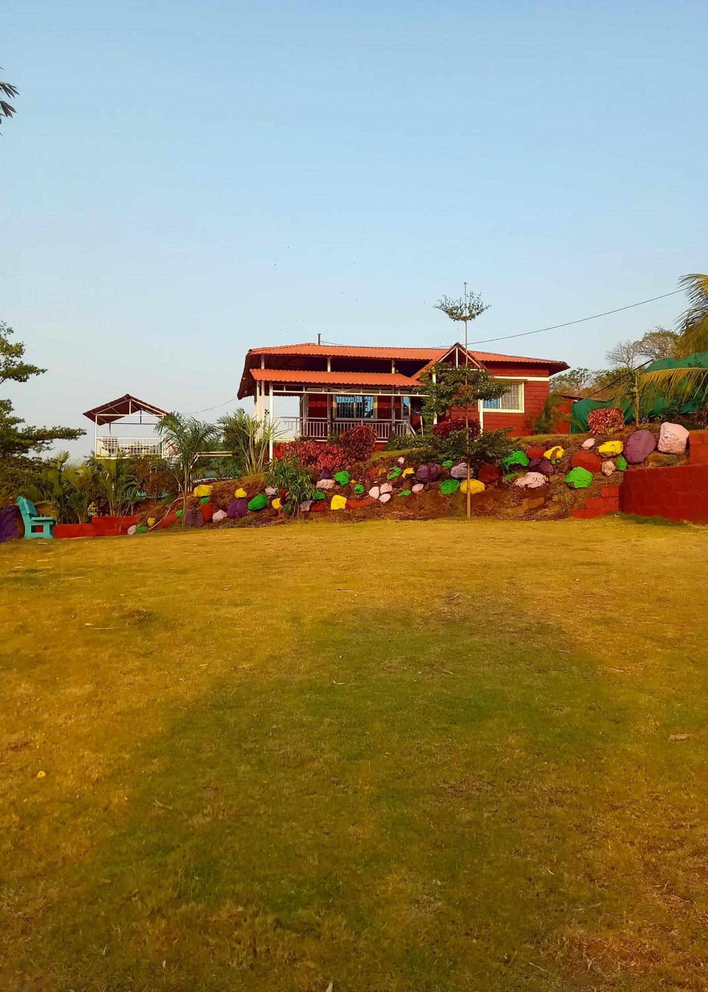 Veera Farmhouse,Villa Kolhapur Eksteriør billede