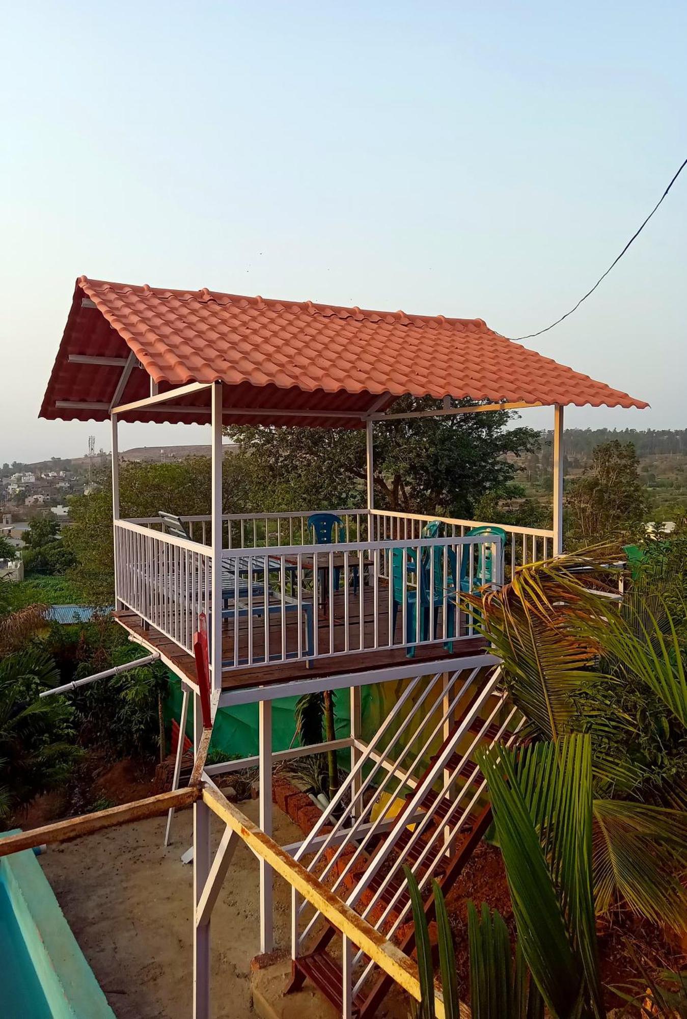 Veera Farmhouse,Villa Kolhapur Eksteriør billede